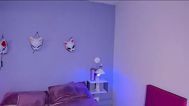 Snapshot of Zoe_Lynch_ chatting on 11.19.25 Zoe Lynch online show from 11.19.25