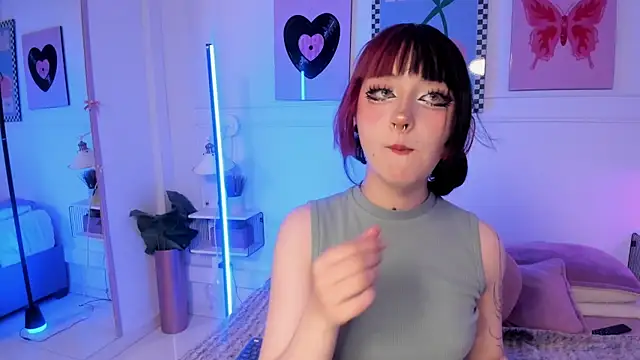 Zoe Lynch  online show from 07.16.26