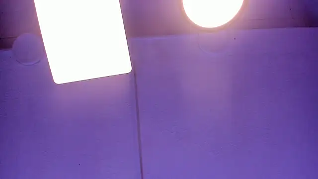 Zoe Lynch  online show from 07.24.26