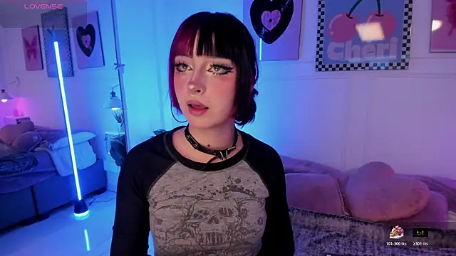 Zoe Lynch  online show from 08.06.26