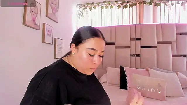 Zoey thompson online show from 11.30.25