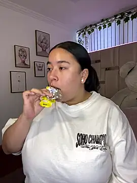 Zoey thompson online show from 06.12.26