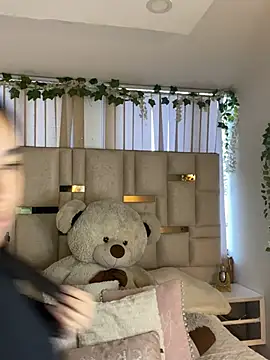 Zoey thompson online show from 06.17.26