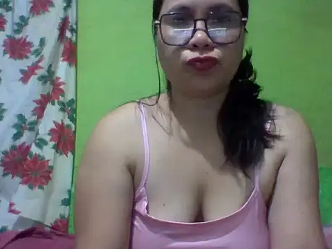Bianca0516 online show from 10.28.25