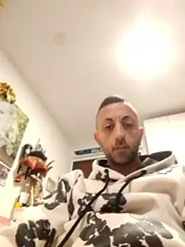 Snapshot of Blackmen_90 chatting on 11.06.25 Blackmen 90 online show from 11.06.25