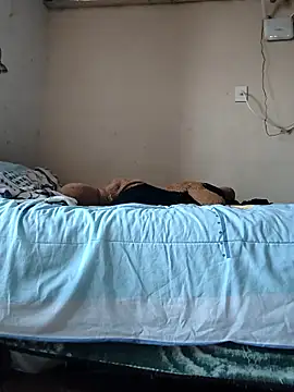 Snapshot of mexosito27 chatting on 12.18.25 mexosito27 online show from 12.18.25