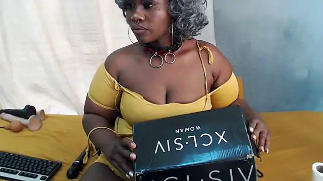 curvydarckcohocolate online show from 05.01.26