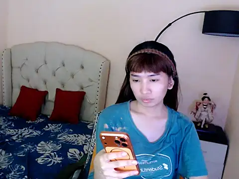 ShantalFoxxy  online show from 06.11.26
