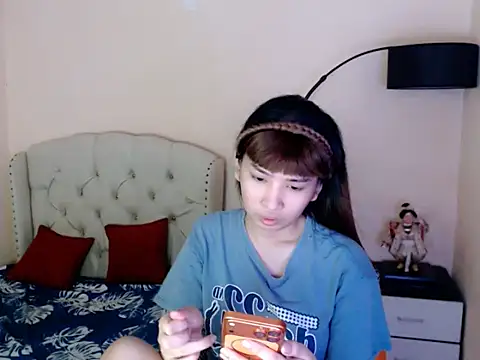 ShantalFoxxy  online show from 07.10.26