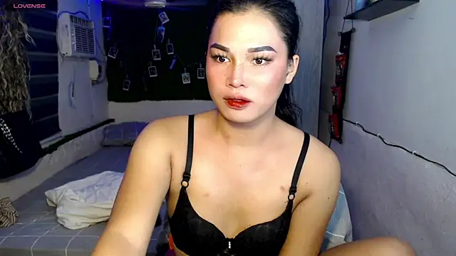 Miss Chloe69 online show from 10.22.25