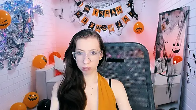 Snapshot of CareyJonas chatting on 10.31.25 CareyJonas online show from 10.31.25