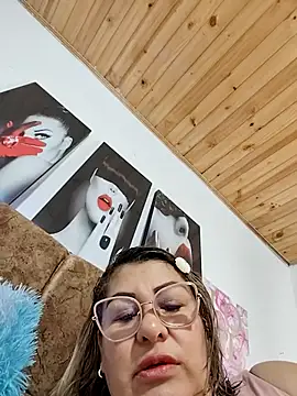 AlexxiaaMat online show from 04.21.26