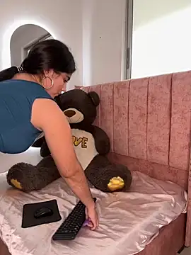 salomecute21 online show from 11.01.25