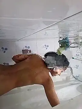 Natzu Choi online show from 09.22.25