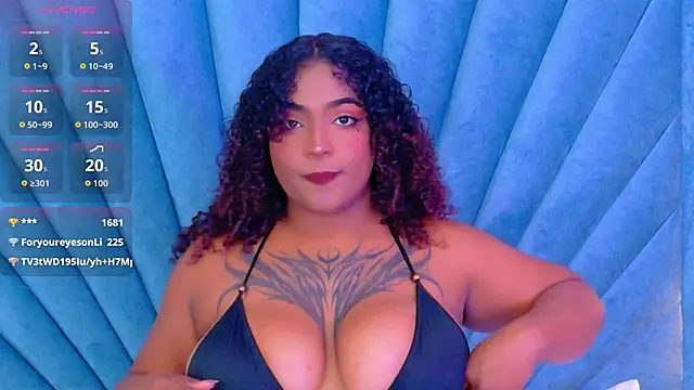 Snapshot of Cristal-Jonnes chatting on 09.24.25 Cristal-Jonnes online show from 09.24.25