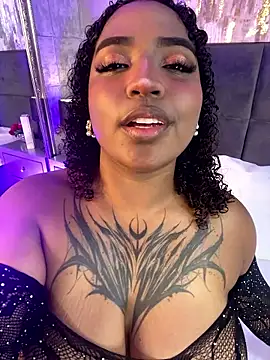 Snapshot of Cristal-Jonnes chatting on 01.16.26 Cristal-Jonnes online show from 01.16.26