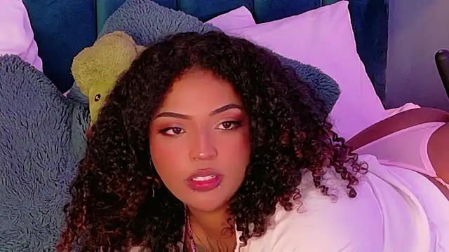 Snapshot of Cristal-Jonnes chatting on 06.23.26 Cristal-Jonnes online show from 06.23.26