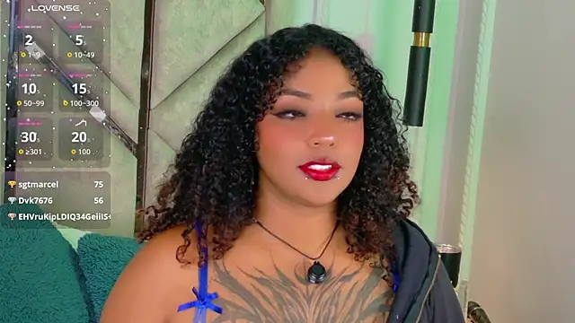 Snapshot of Cristal-Jonnes chatting on 07.11.26 Cristal-Jonnes online show from 07.11.26