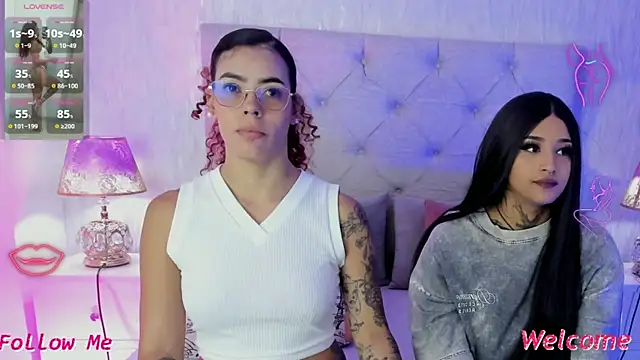 Pamelamiler   online show from 04.25.26