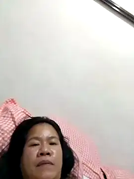 Snapshot of AsianbouncieGIRL chatting on 05.16.26 AsianbouncieGIRL online show from 05.16.26