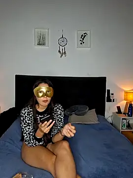 Snapshot of Mar_Linn chatting on 11.08.25 Mar Linn online show from 11.08.25