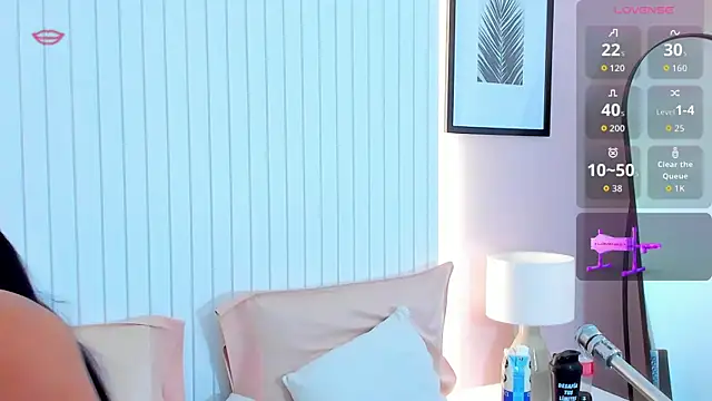 Snapshot of pocahontas_lantina chatting on 11.08.25 pocahontas lantina online show from 11.08.25