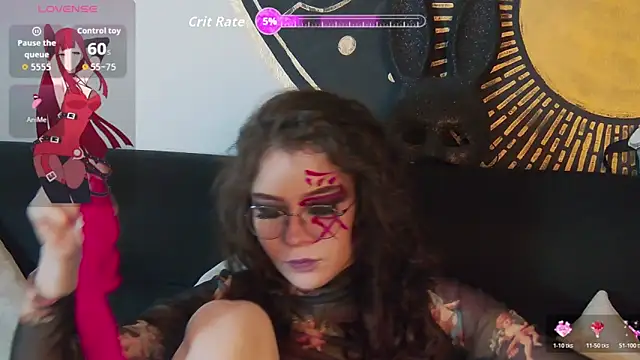 Snapshot of RavennMoonn chatting on 10.25.25 RavennMoonn online show from 10.25.25