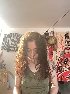 Snapshot of RavennMoonn chatting on 10.28.25 RavennMoonn online show from 10.28.25