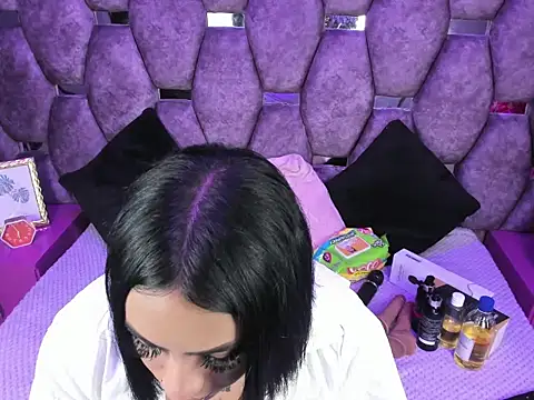 Snapshot of nikky_latin chatting on 02.18.26 nikky latin online show from 02.18.26