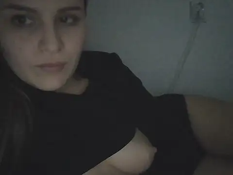 Snapshot of JessyKym chatting on 03.15.26 JessyKym online show from 03.15.26