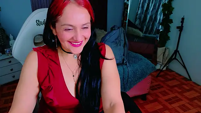 Snapshot of kataleya_29 chatting on 06.14.26 kataleya 29 online show from 06.14.26