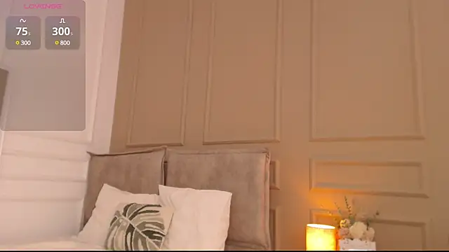 Snapshot of Ashley-Evans chatting on 12.12.24 Ashley-Evans online show from 12.12.24