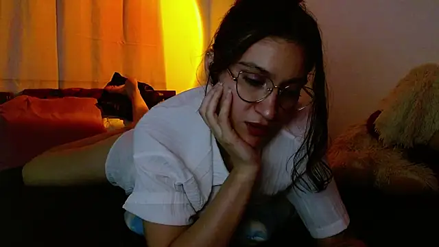 lia ana online show from 05.16.26