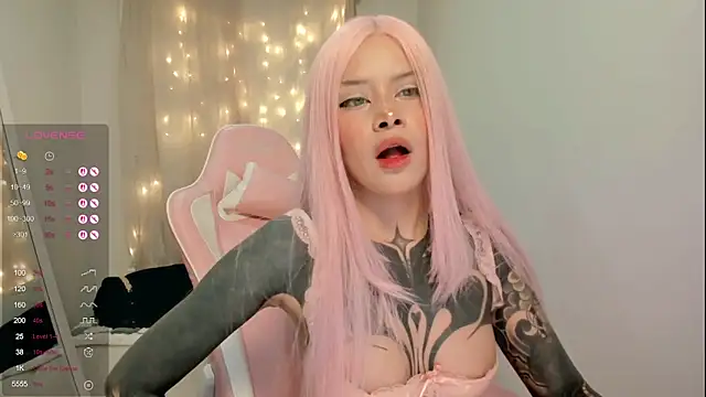 Snapshot of AlinaLukyanova chatting on 01.08.26 AlinaLukyanova online show from 01.08.26