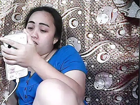 Snapshot of Pinay_Chubby20 chatting on 11.14.25 Pinay Chubby20 online show from 11.14.25