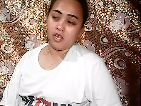 Snapshot of Pinay_Chubby20 chatting on 11.26.25 Pinay Chubby20 online show from 11.26.25
