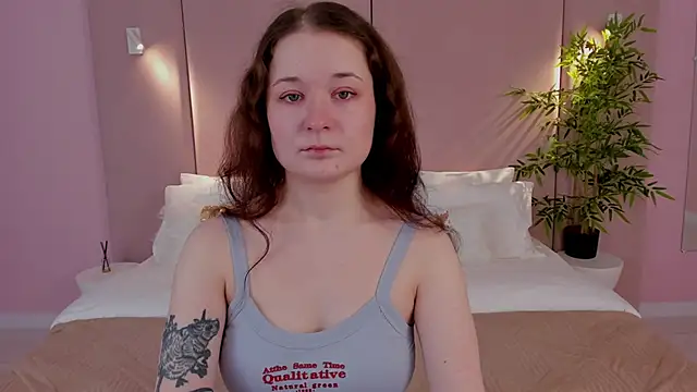 Snapshot of NancyJonson chatting on 12.02.25 NancyJonson online show from 12.02.25