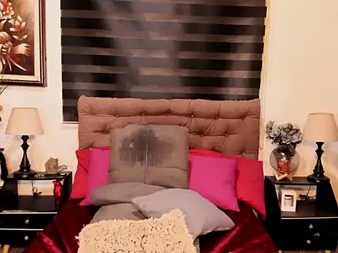 UrnextDoorTS online show from 04.21.26