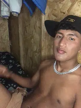 Snapshot of AlessandroMp4 chatting on 02.17.26 AlessandroMp4 online show from 02.17.26