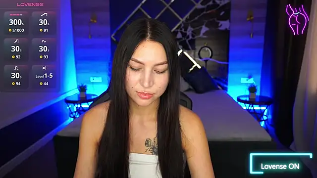 EliseVelour online show from 11.22.25