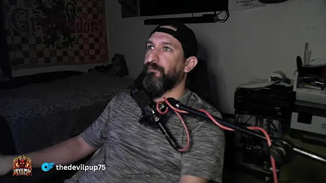 DevilPup75  online show from 02.10.26