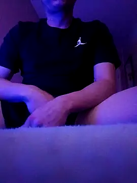 Thoma9034 online show from 10.31.25