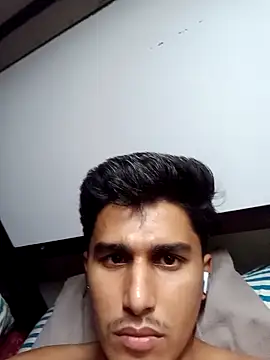 Snapshot of HarryChoudhary21 chatting on 10.13.25 HarryChoudhary21 online show from 10.13.25