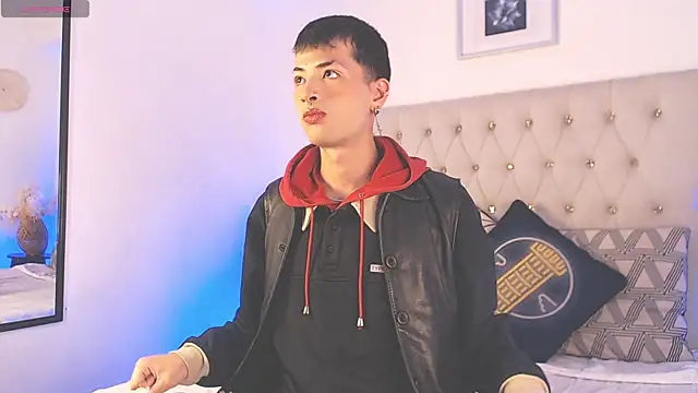 OzorioDany online show from 11.05.25