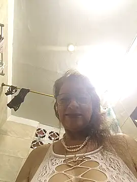 MaryeLunna online show from 11.01.25