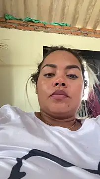 EmilyDuran  online show from 04.21.26