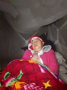 Snapshot of VangLe73 chatting on 11.05.25 VangLe73 online show from 11.05.25