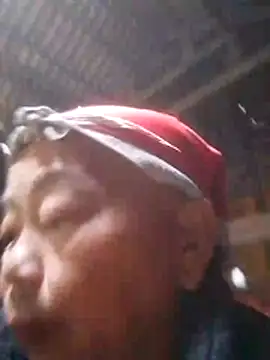 Snapshot of VangLe73 chatting on 11.06.25 VangLe73 online show from 11.06.25