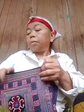 Snapshot of VangLe73 chatting on 11.09.25 VangLe73 online show from 11.09.25