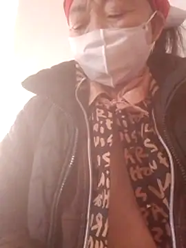 Snapshot of VangLe73 chatting on 01.10.26 VangLe73 online show from 01.10.26